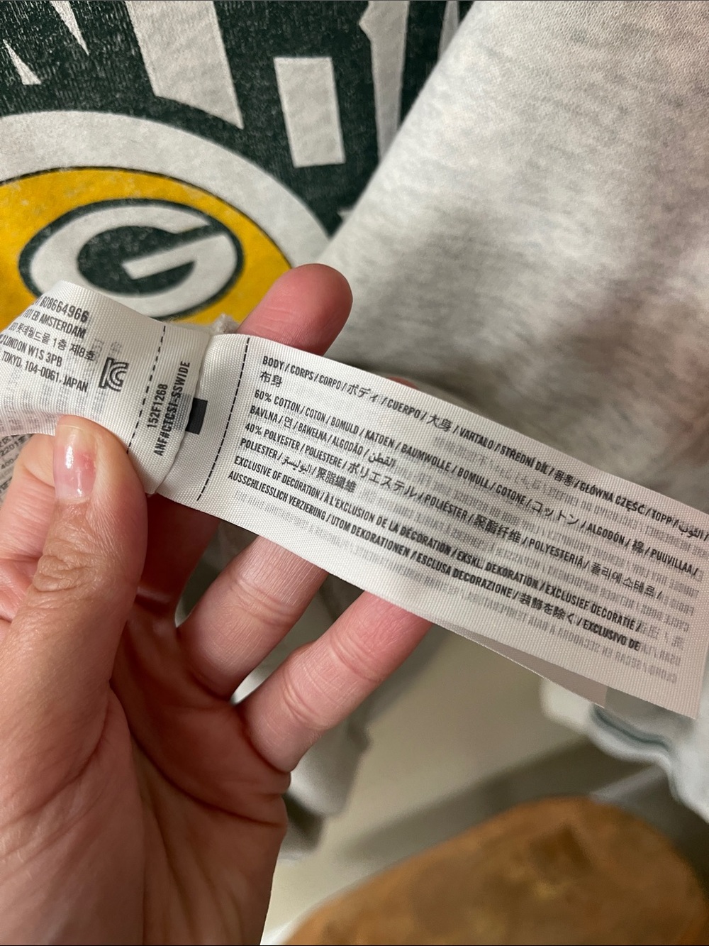 Abercrombie & Fitch Gray Crewneck Sweatshirt with Green Bay Packers Team - Picture 3 of 10